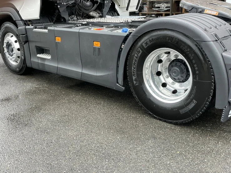 車両画像 13: 令和6年(2024)：SCANIA：R460：トレーラーヘッド