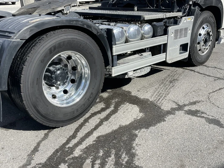 車両画像 12: 令和元年(2019)：日野：17プロフィア：トレーラーヘッド