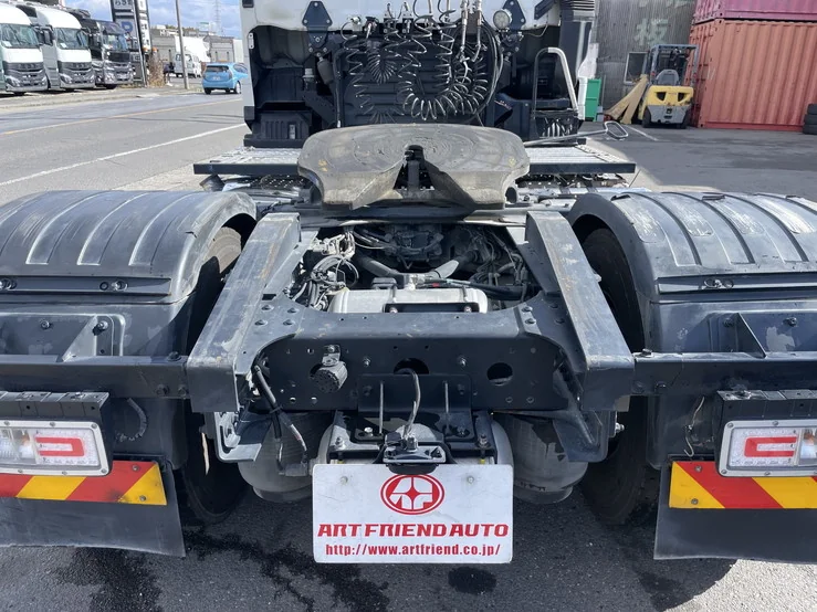 車両画像 15: 令和元年(2019)：日野：17プロフィア：トレーラーヘッド