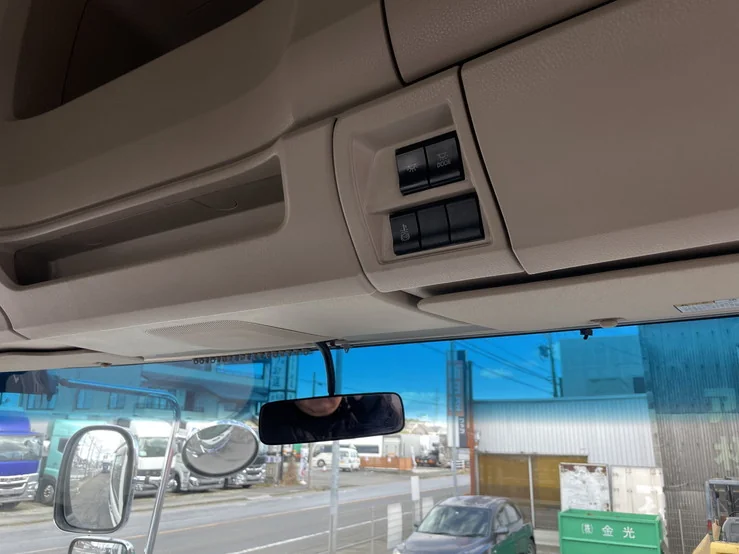 車両画像 27: 令和元年(2019)：日野：17プロフィア：トレーラーヘッド