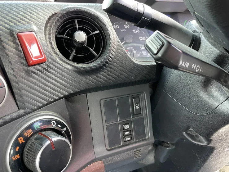車両画像 28: 令和元年(2019)：日野：17プロフィア：トレーラーヘッド