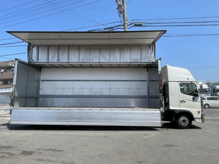 車両画像 10: 令和元年(2019)：日野：17レンジャー：アルミウィング