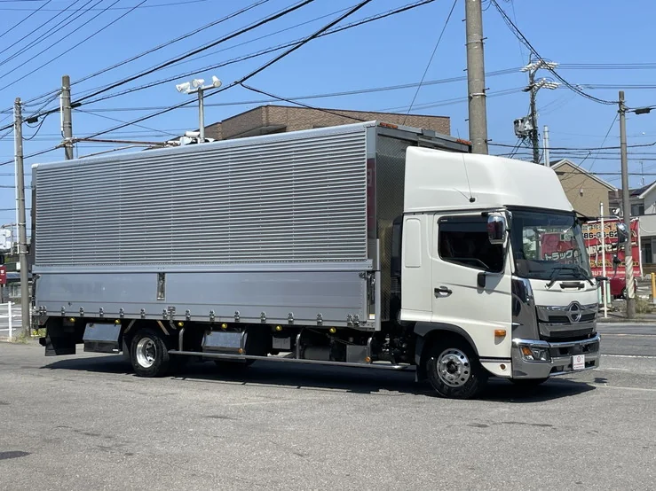 車両画像 8: 令和元年(2019)：日野：17レンジャー：アルミウィング