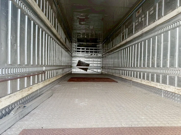 車両画像 14: 平成26年(2014)：日野：プロフィア：冷凍バン
