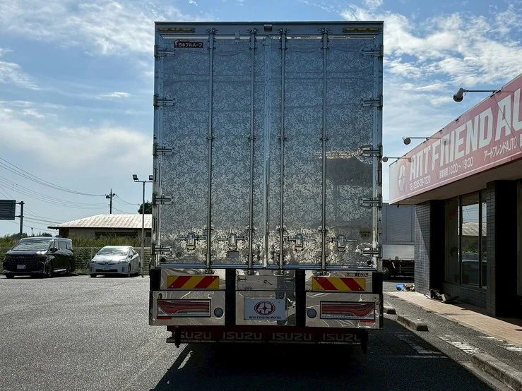 車両画像 5: 平成30年(2018)：いすゞ：ギガ：冷凍ウィング