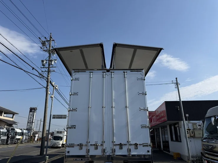 車両画像 14: 令和3年(2021)：トレクス：トレーラー冷凍ウィング：セミトレーラー