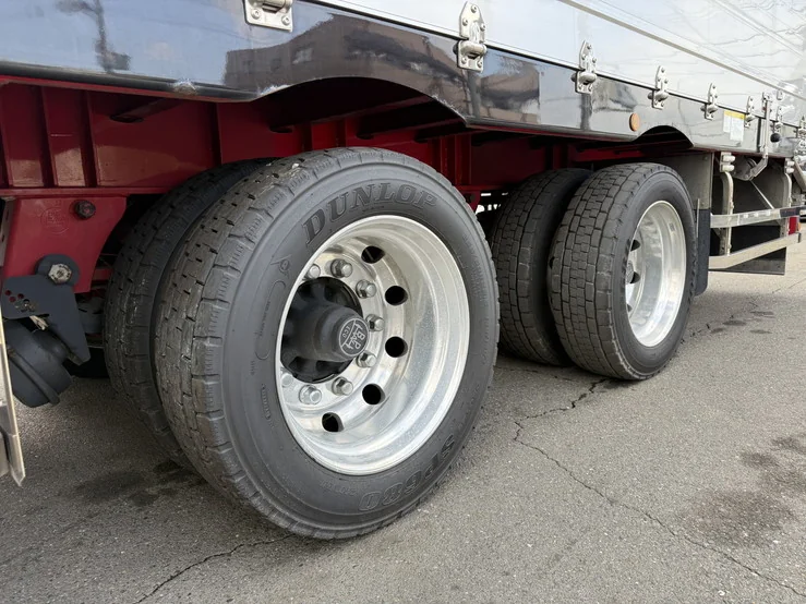 車両画像 32: 令和3年(2021)：トレクス：トレーラー冷凍ウィング：セミトレーラー
