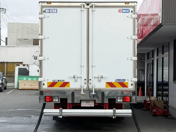 車両画像 6: 令和2年(2020)：日野：17レンジャー：冷凍バン