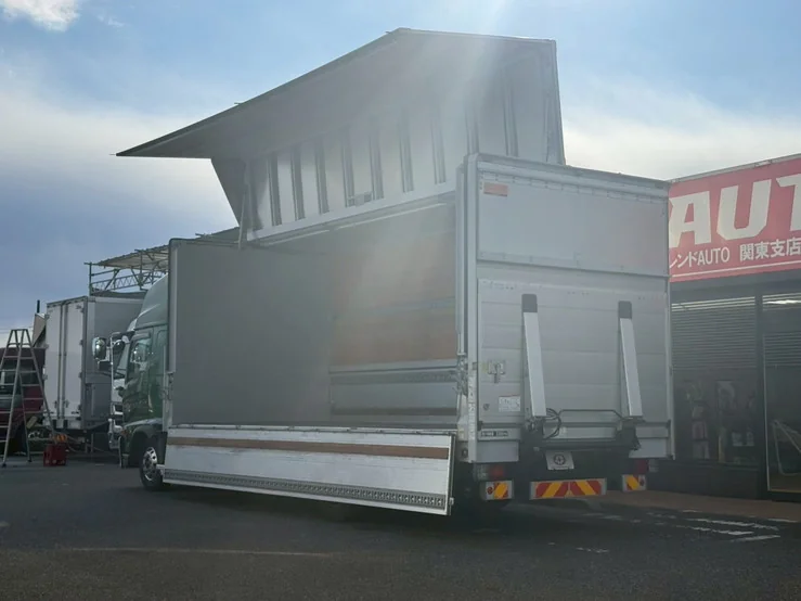 車両画像 11: 令和2年(2020)：日野：17レンジャー：アルミウィング
