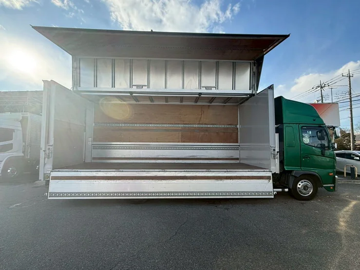 車両画像 13: 令和2年(2020)：日野：17レンジャー：アルミウィング