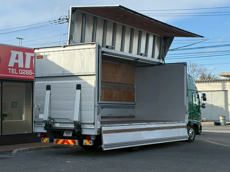 車両画像 14: 令和2年(2020)：日野：17レンジャー：アルミウィング