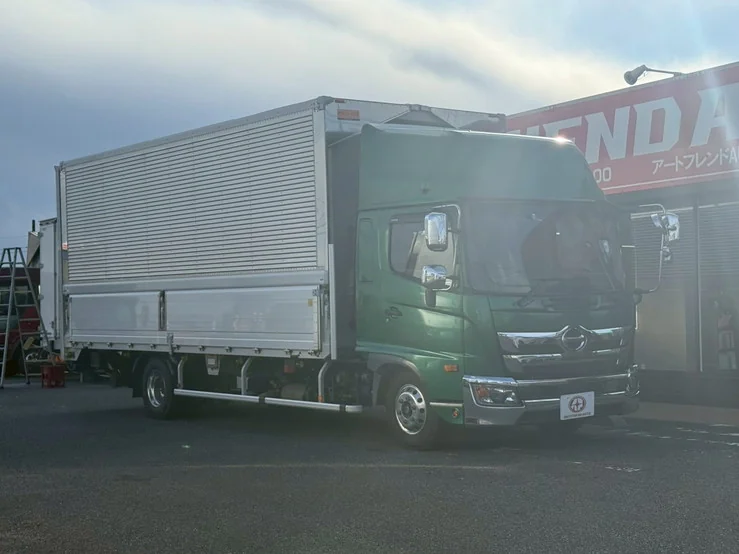 車両画像 8: 令和2年(2020)：日野：17レンジャー：アルミウィング