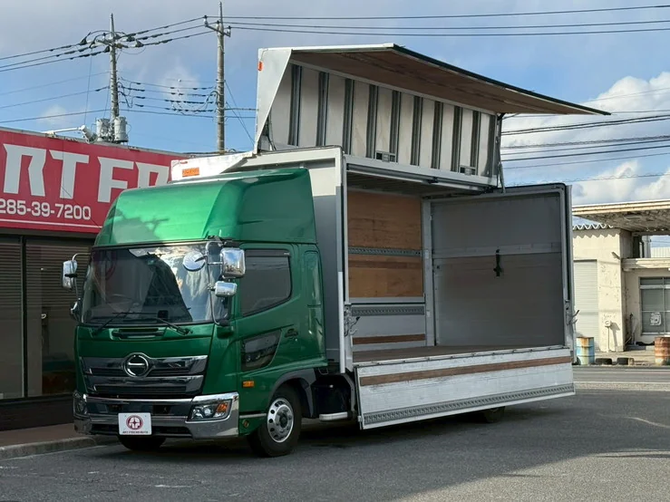 車両画像 9: 令和2年(2020)：日野：17レンジャー：アルミウィング