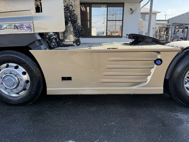 車両画像 10: 平成30年(2018)：日野：プロフィア：トレーラーヘッド