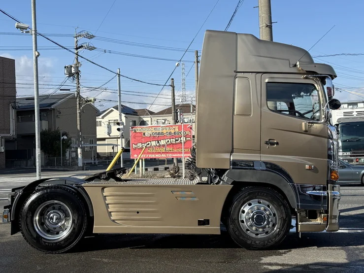 車両画像 7: 平成30年(2018)：日野：プロフィア：トレーラーヘッド