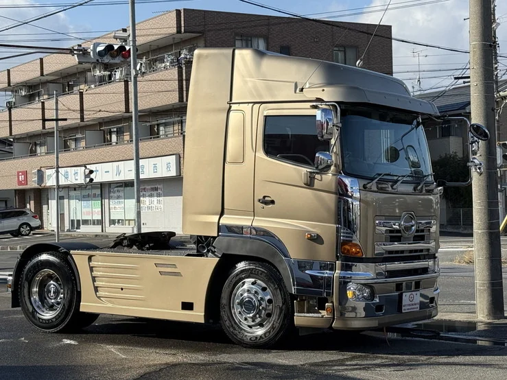 車両画像 8: 平成30年(2018)：日野：プロフィア：トレーラーヘッド