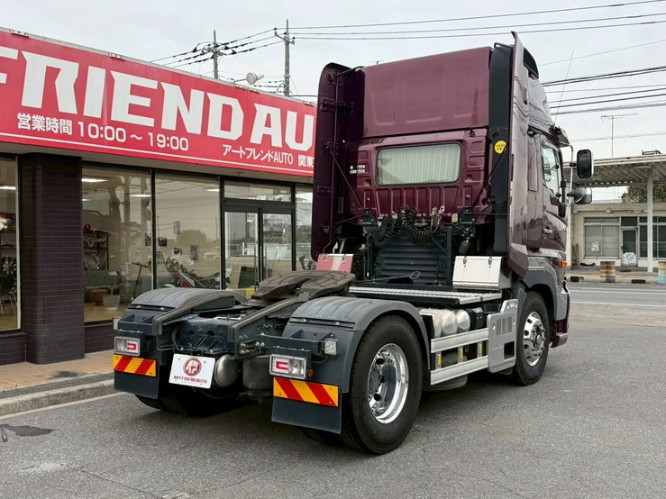 車両画像 6: 令和2年(2020)：日野：17プロフィア：トレーラーヘッド