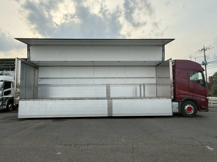 車両画像 13: 令和5年(2023)：VOLVO：FH：アルミウィング