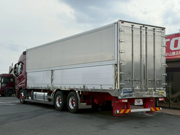車両画像 4: 令和5年(2023)：VOLVO：FH：アルミウィング