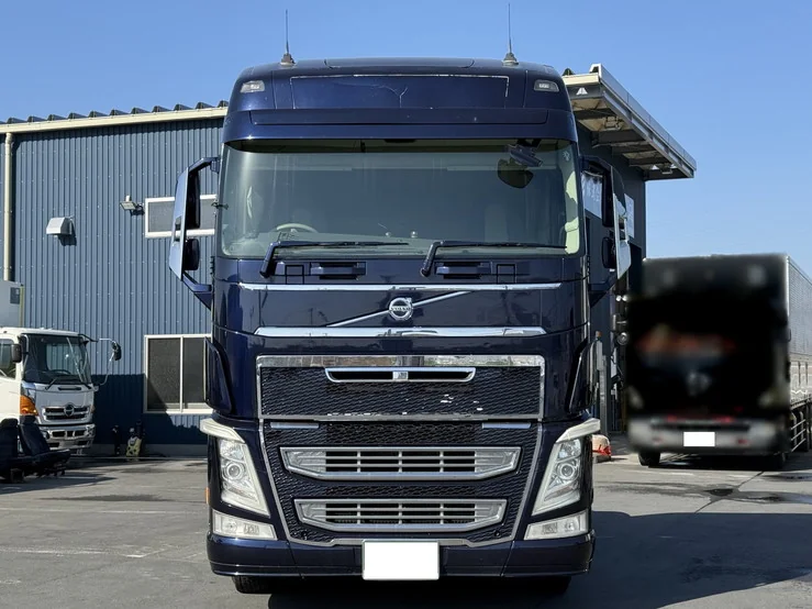 車両画像 2: 平成26年(2014)：VOLVO：FH：トレーラーヘッド