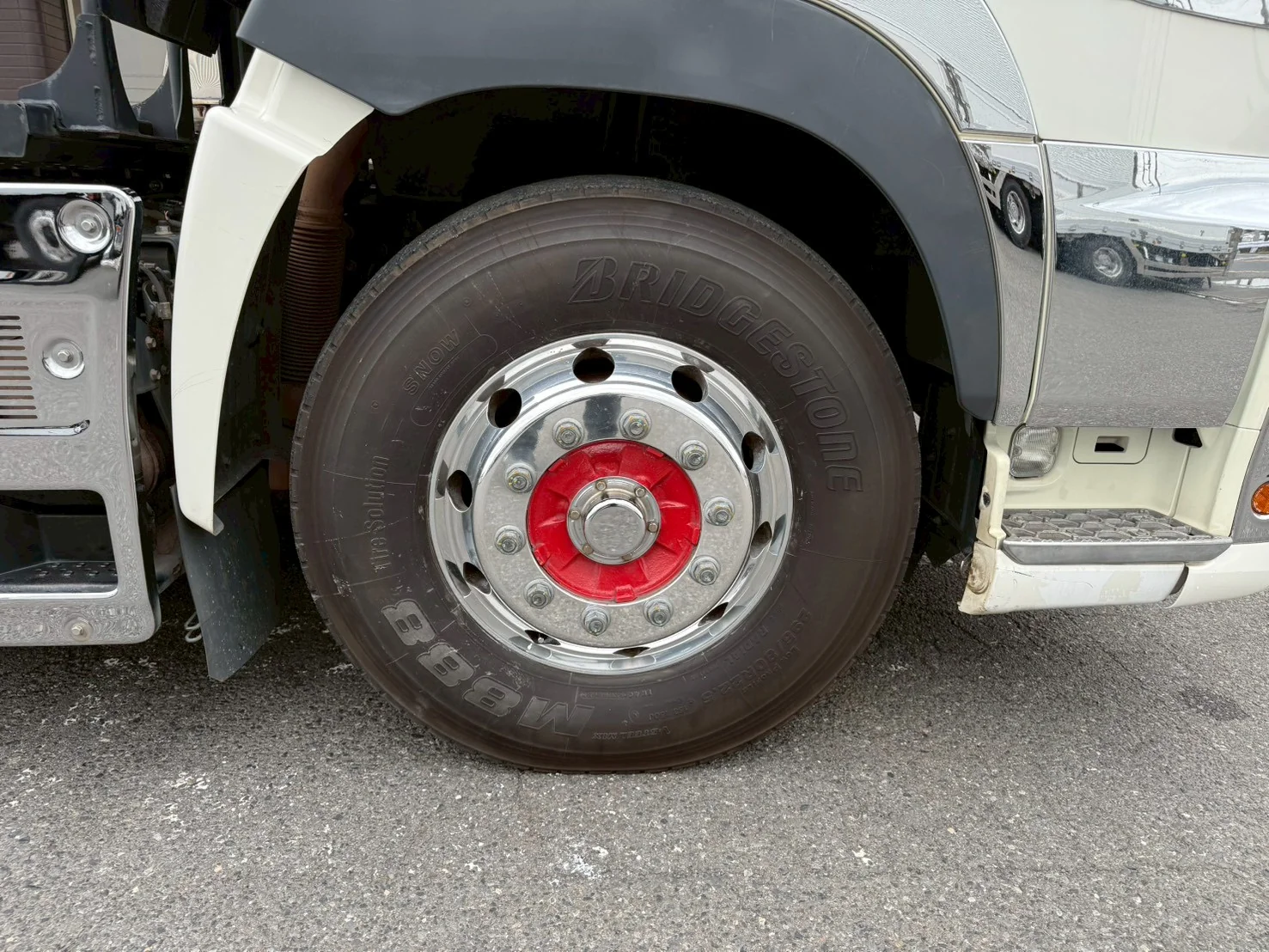 車両画像 13: 令和2年(2020)：日野：17プロフィア：トレーラーヘッド