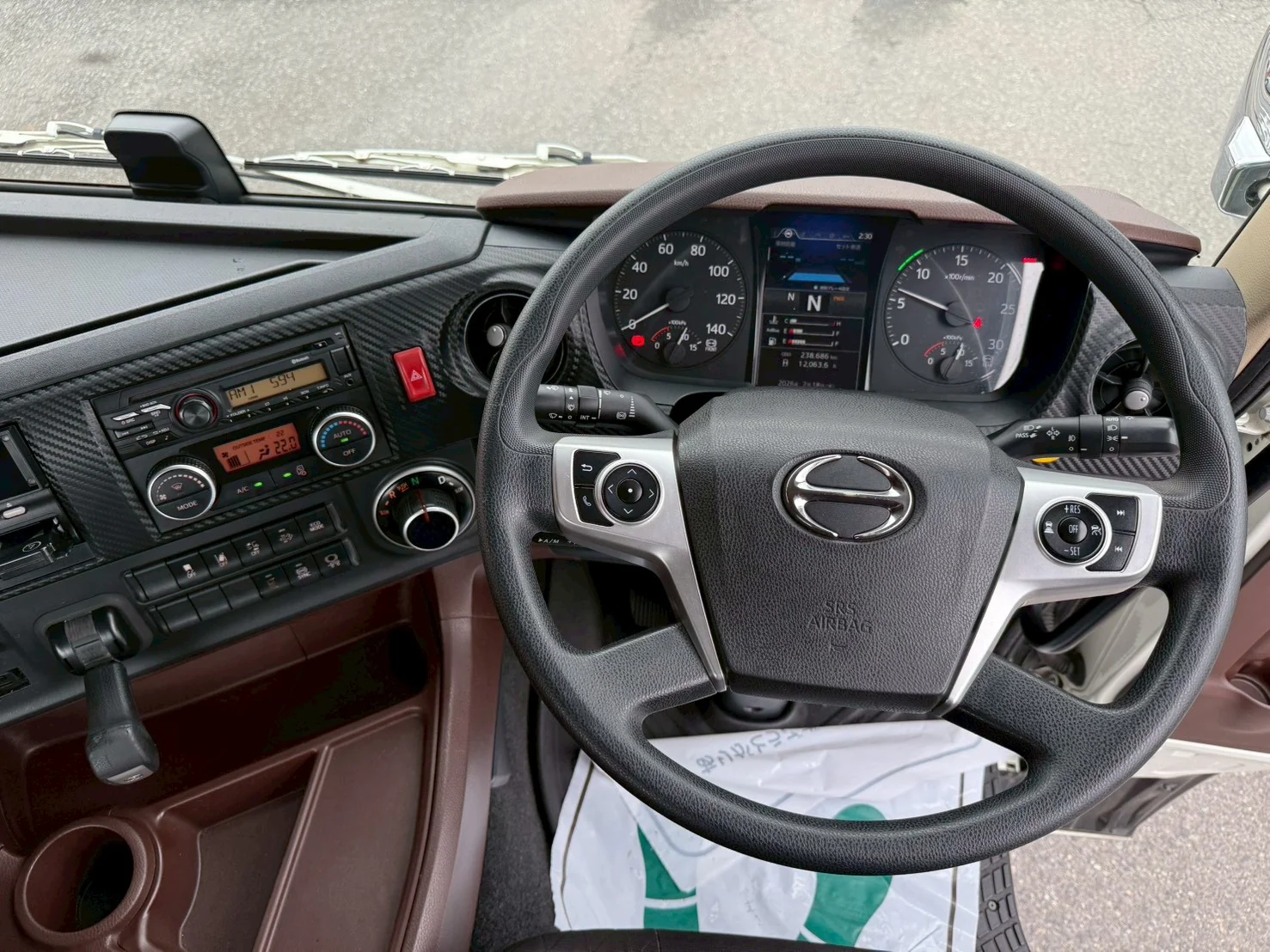 車両画像 25: 令和2年(2020)：日野：17プロフィア：トレーラーヘッド