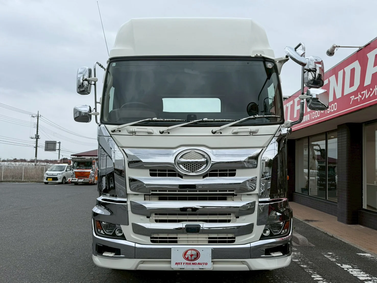 車両画像 2: 令和2年(2020)：日野：17プロフィア：トレーラーヘッド