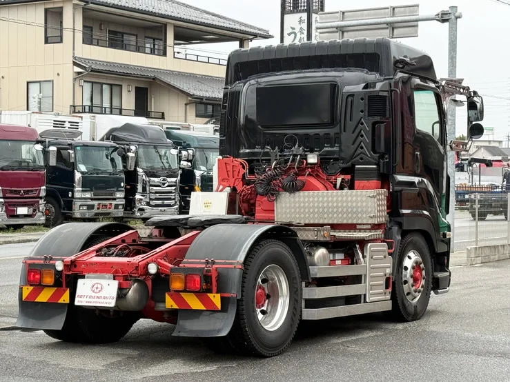 車両画像 6: 平成29年(2017)：いすゞ：ギガ：トレーラーヘッド