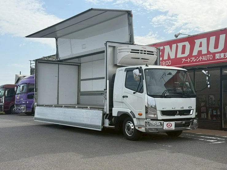 車両画像 12: 令和3年(2021)：三菱ふそう：ファイター：冷凍ウィング