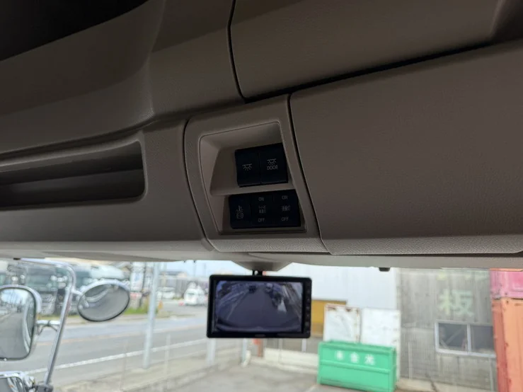 車両画像 26: 令和7年(2025)：日野：17プロフィア：アルミウィング