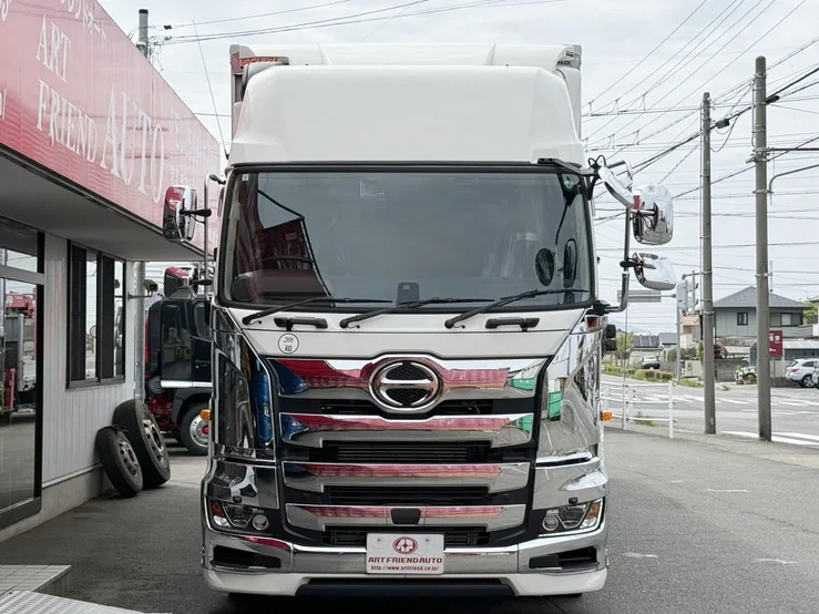 車両画像 2: 令和7年(2025)：日野：17プロフィア：アルミウィング