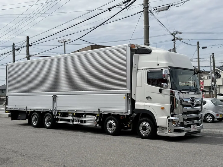 車両画像 8: 令和7年(2025)：日野：17プロフィア：アルミウィング