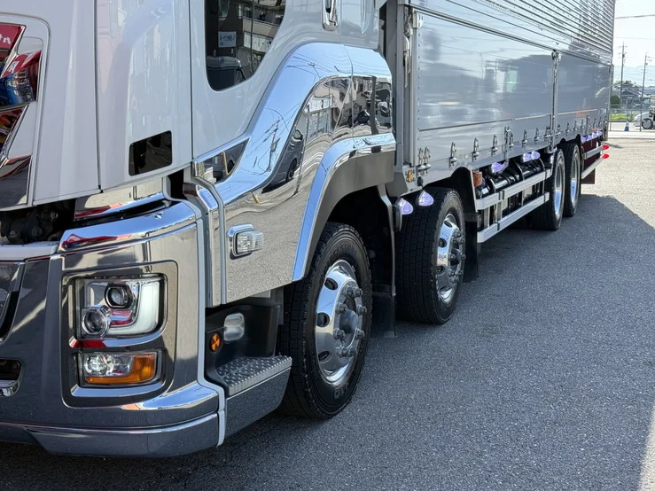 車両画像 29: 令和3年(2021)：いすゞ：ギガ：アルミウィング