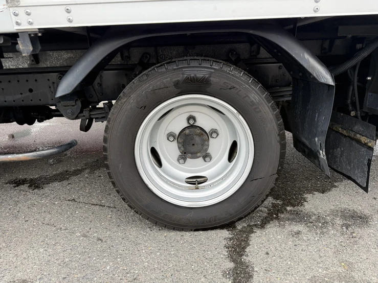 車両画像 34: 令和3年(2021)：日野：デュトロ：アルミバン