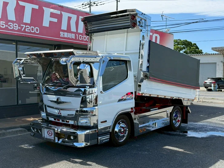 中古トラック・大型トラック・デコトラ販売のオシャレなアートトラック