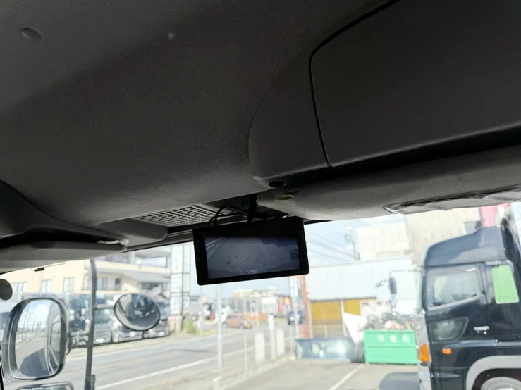 車両画像 25: 令和8年(2026)：いすゞ：フォワード：アルミウィング
