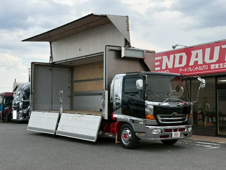 車両画像 14: 平成16年(2004)：日野：レンジャープロ：アルミウィング
