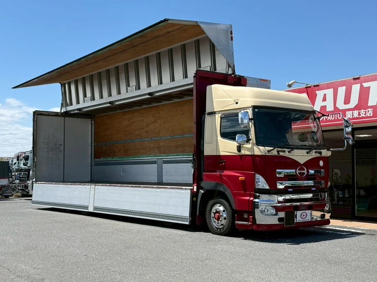 車両画像 14: 平成28年(2016)：日野：プロフィア：アルミウィング