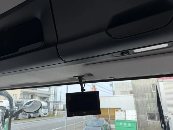 車両画像 29: 令和8年(2026)：三菱ふそう：24スーパーグレート：トレーラーヘッド