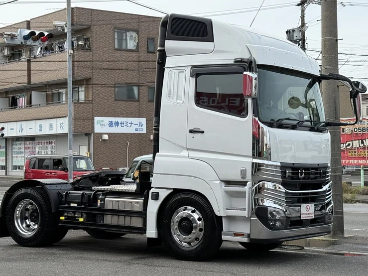 車両画像 8: 令和8年(2026)：三菱ふそう：24スーパーグレート：トレーラーヘッド