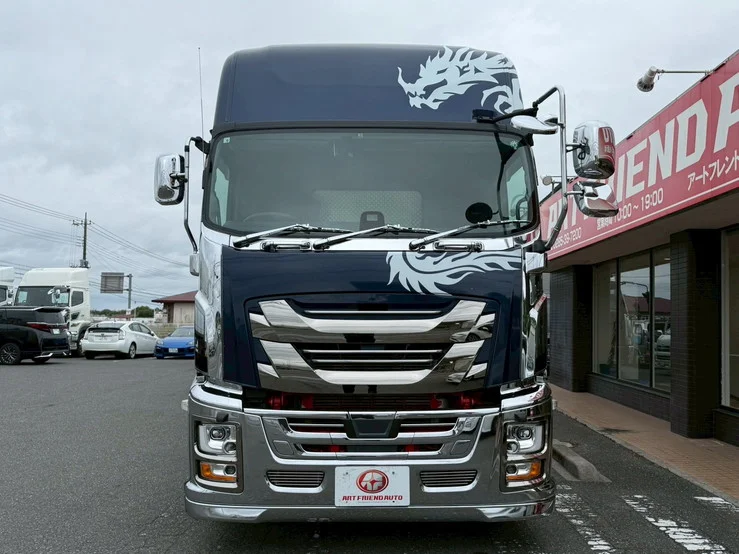 車両画像 2: 令和3年(2021)：いすゞ：ギガ：アルミウィング