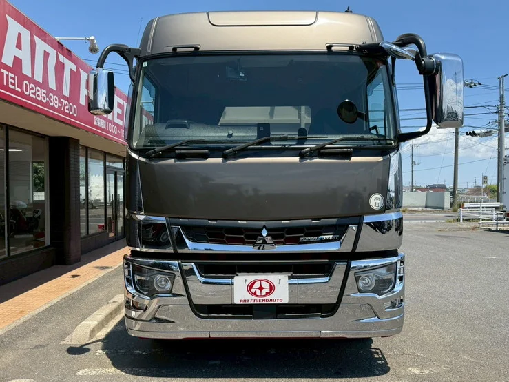 車両画像 2: 令和元年(2019)：三菱ふそう：17スーパーグレート：アルミウィング
