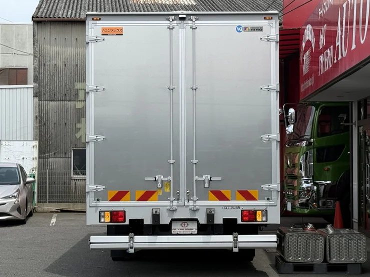 車両画像 5: 令和5年(2023)：日野：17レンジャー：アルミウィング