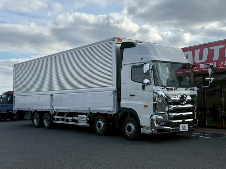 車両画像 8: 令和7年(2025)：日野：17プロフィア：アルミウィング