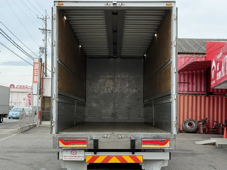 車両画像 11: 令和2年(2020)：日野：17プロフィア：アルミウィング