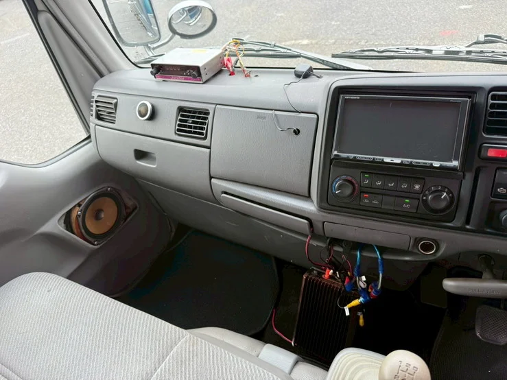 車両画像 15: 平成16年(2004)：マツダ：タイタン：アルミバン