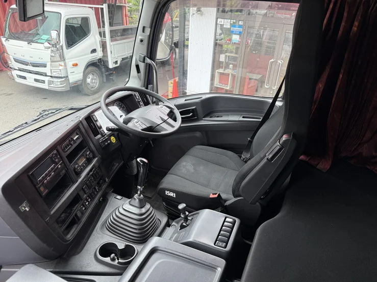 車両画像 29: 令和3年(2021)：いすゞ：ギガ：アルミウィング