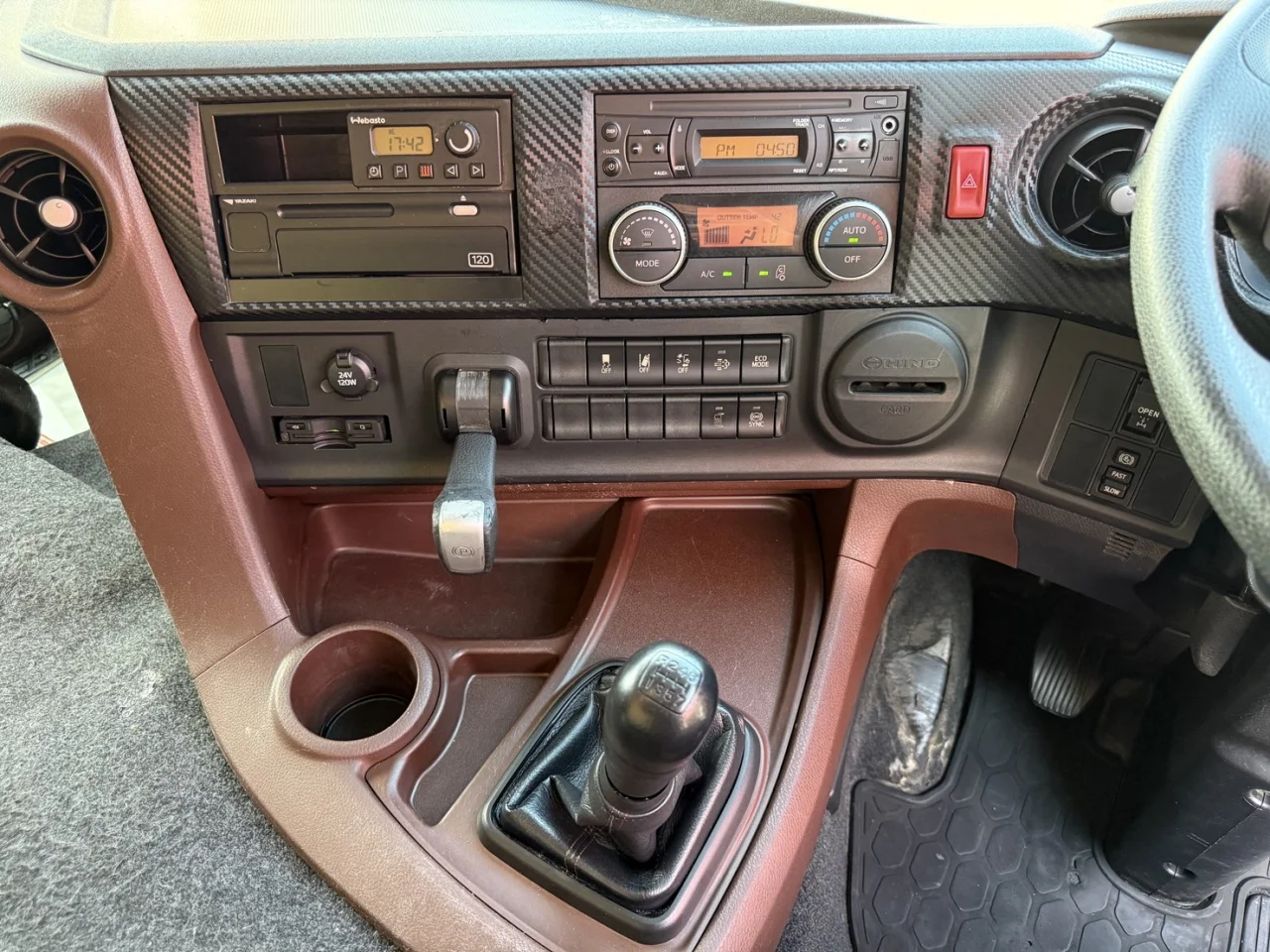 車両画像 21: 平成30年(2018)：日野：17プロフィア：アルミウィング