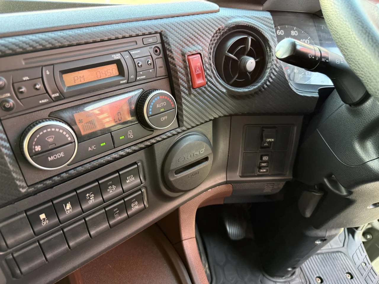 車両画像 22: 平成30年(2018)：日野：17プロフィア：アルミウィング