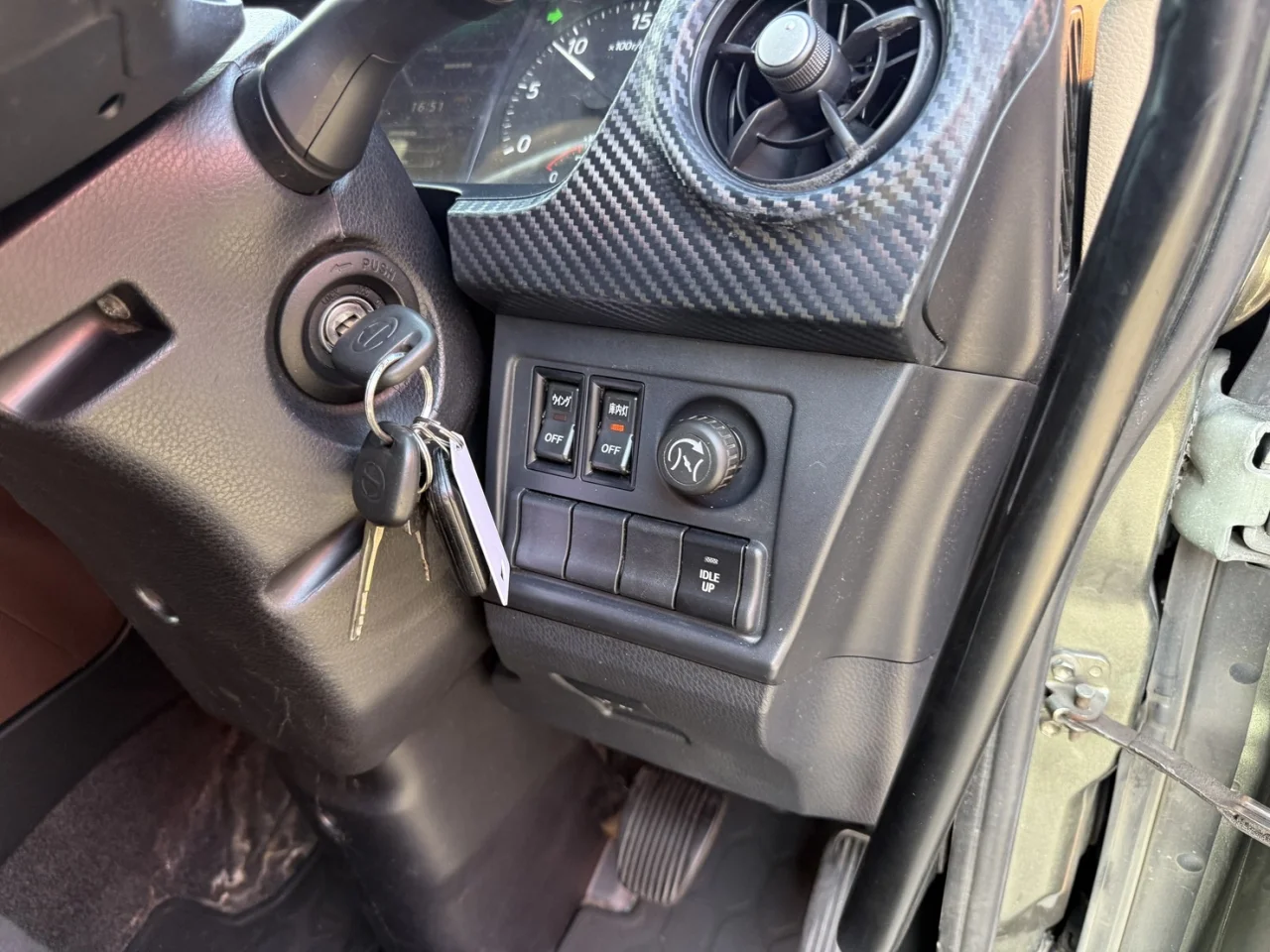 車両画像 23: 平成30年(2018)：日野：17プロフィア：アルミウィング